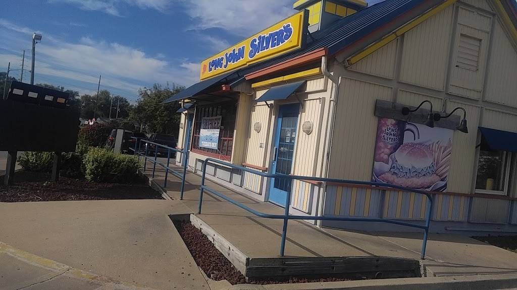 Long John Silvers | restaurant | 6104 Lake Ave, St Joseph, MO 64504, USA | 8162382307 OR +1 816-238-2307