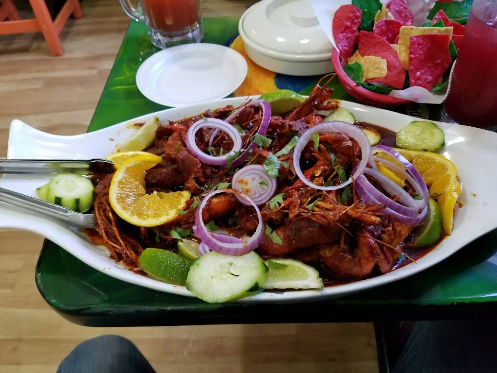 La Canoa | restaurant | 50 S Green Bay Rd, Waukegan, IL 60085, USA | 8472443636 OR +1 847-244-3636