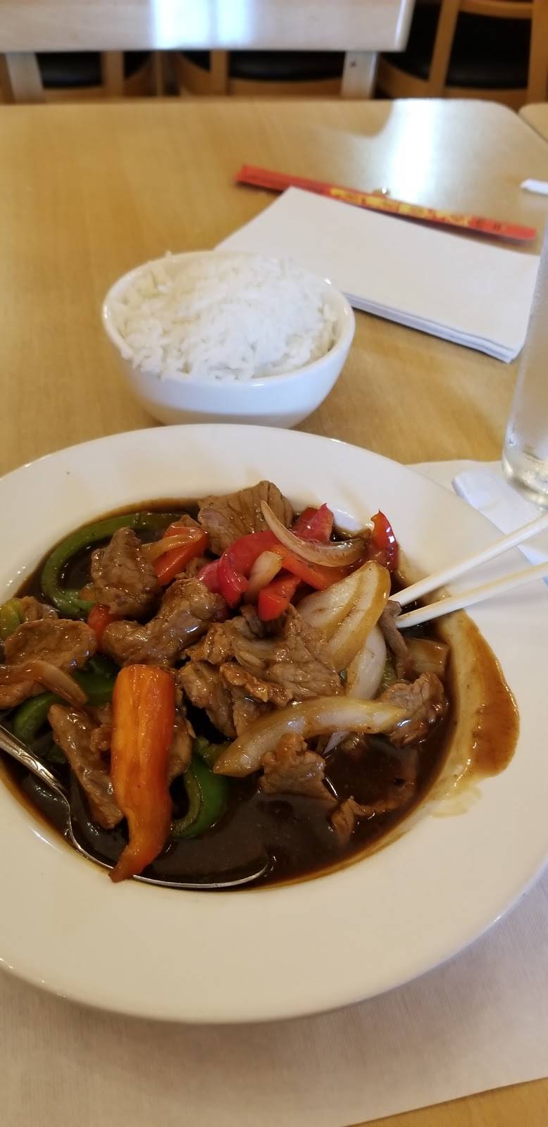 Thai 55 Restaurant | restaurant | 1607 E 55th St, Chicago, IL 60615, USA | 7733637119 OR +1 773-363-7119