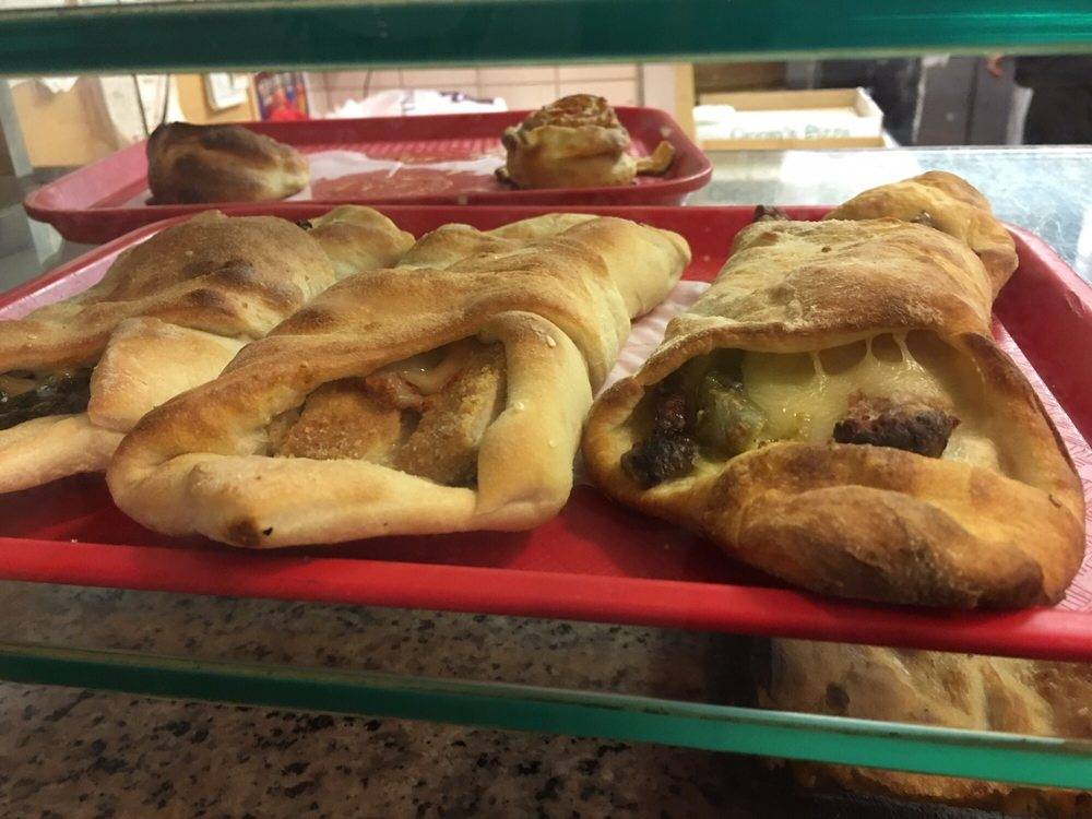 Ciccio Pizza | restaurant | 207 Avenue U, Brooklyn, NY 11223, USA | 7183729695 OR +1 718-372-9695