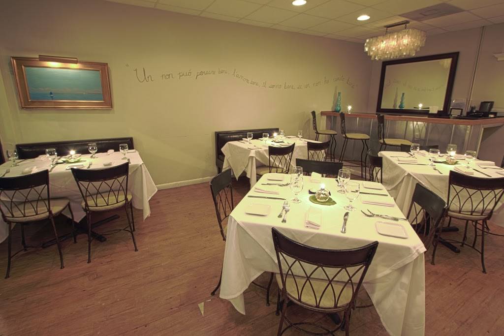 Maison Carlos | restaurant | 3010 S Dixie Hwy, West Palm Beach, FL 33405, USA | 5616596524 OR +1 561-659-6524