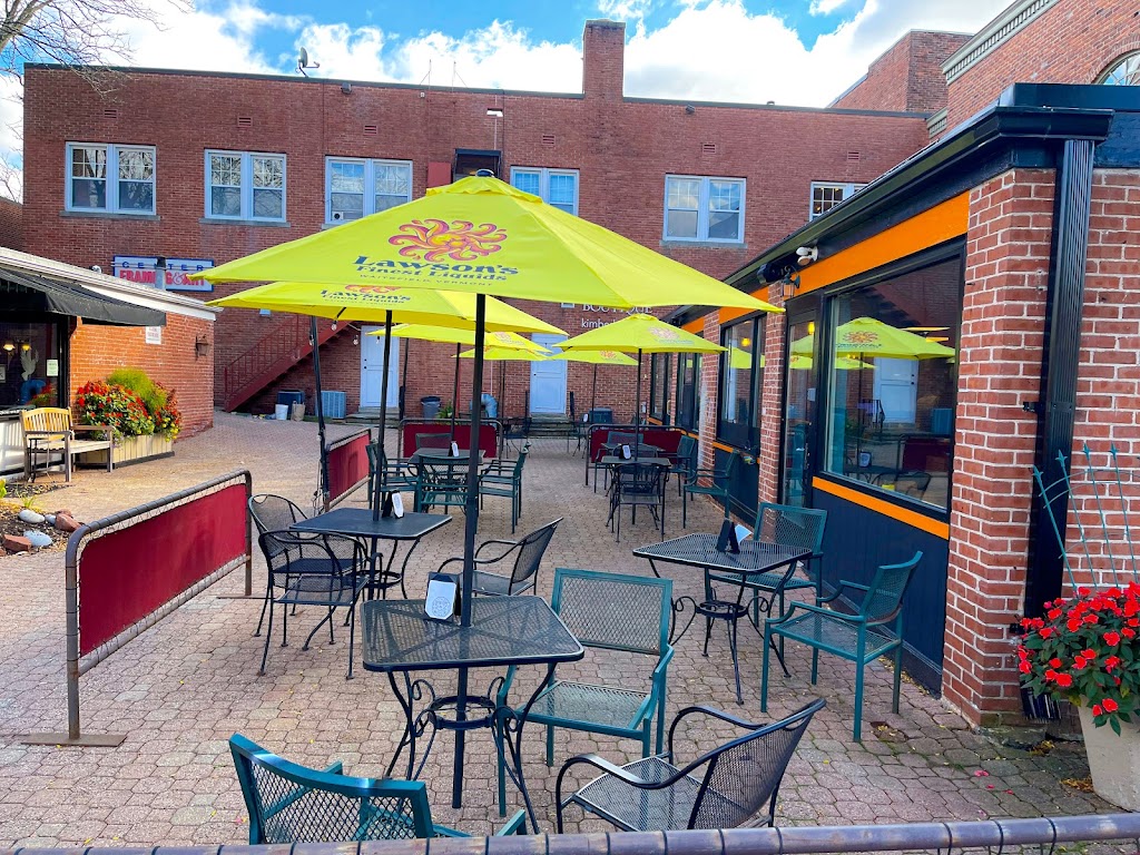 Zephyrs Street Pizza | restaurant | 968 Farmington Ave Rear, West Hartford, CT 06107, USA | 8602637400 OR +1 860-263-7400