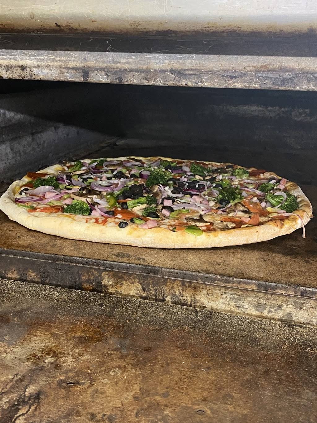 Azizos Pizza & Grill | restaurant | 2200 E Lehigh Ave, Philadelphia, PA 19125, USA | 2152282888 OR +1 215-228-2888