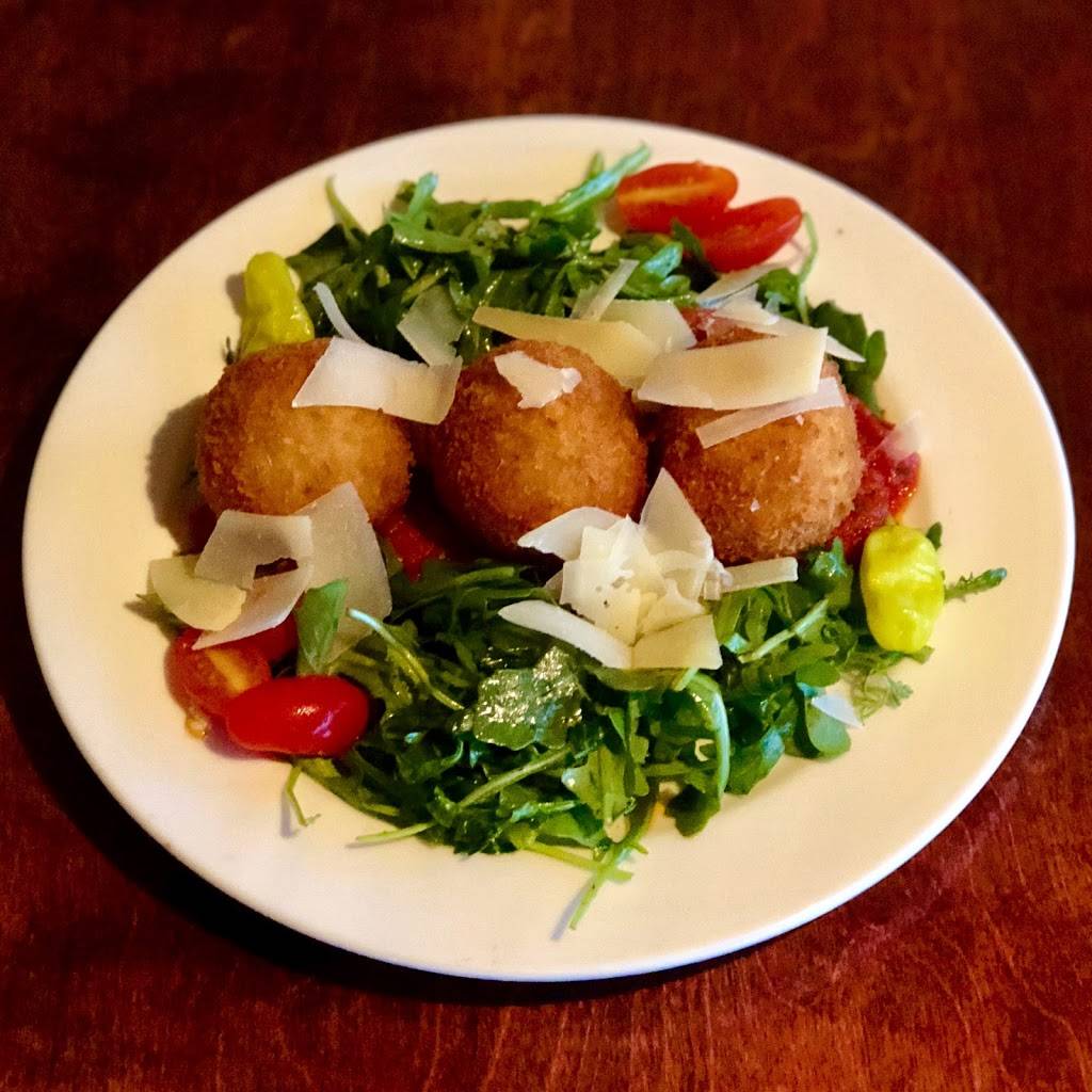 Macaluso’s Italian Restaurant | restaurant | 5101 N Pearl St, Ruston, WA 98407, USA | 2532671340 OR +1 253-267-1340