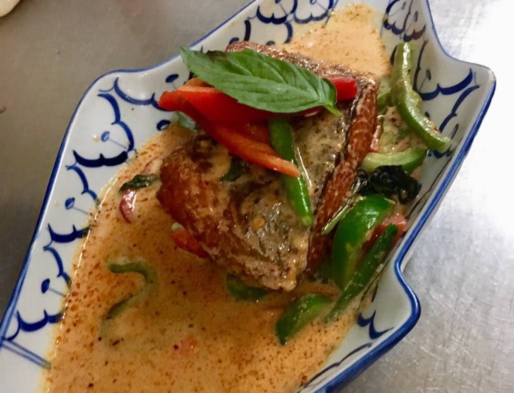 Thai House Cuisine | restaurant | 250 E Main St, Hillsboro, OR 97123, USA | 5037477880 OR +1 503-747-7880