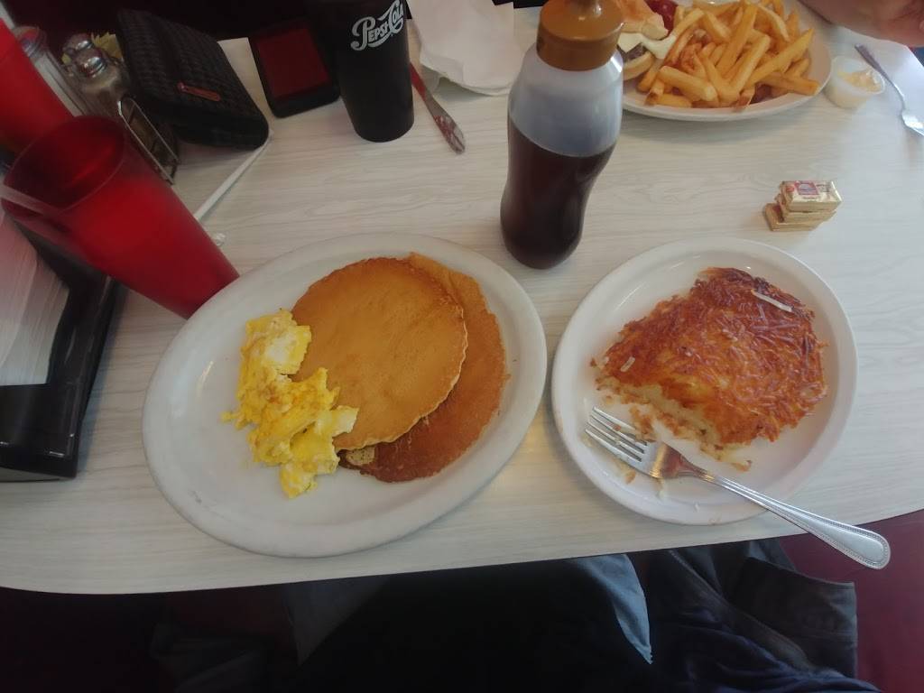 North Coney Island | restaurant | 2668 US-23, Alpena, MI 49707, USA | 9893542315 OR +1 989-354-2315