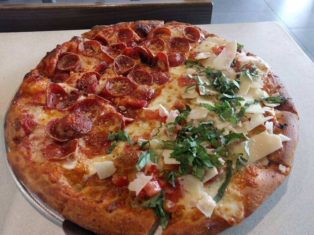 Brenz Pizza Co. Columbus | restaurant | 1551 Lennox Town Ln, Columbus, OH 43212, USA | 6149289361 OR +1 614-928-9361