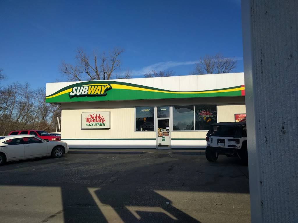 Subway | restaurant | 611 W Morton St, Oakland City, IN 47660, USA | 8127493658 OR +1 812-749-3658