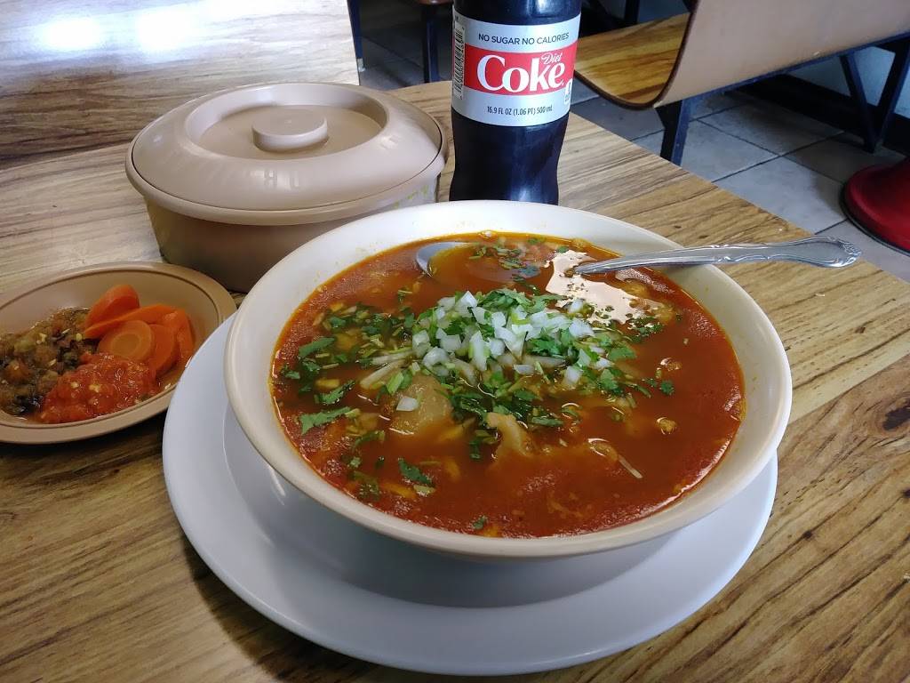 Taqueria Nayarit | restaurant | 31735 Riverside Dr # D, Lake Elsinore, CA 92530, USA | 9512457989 OR +1 951-245-7989