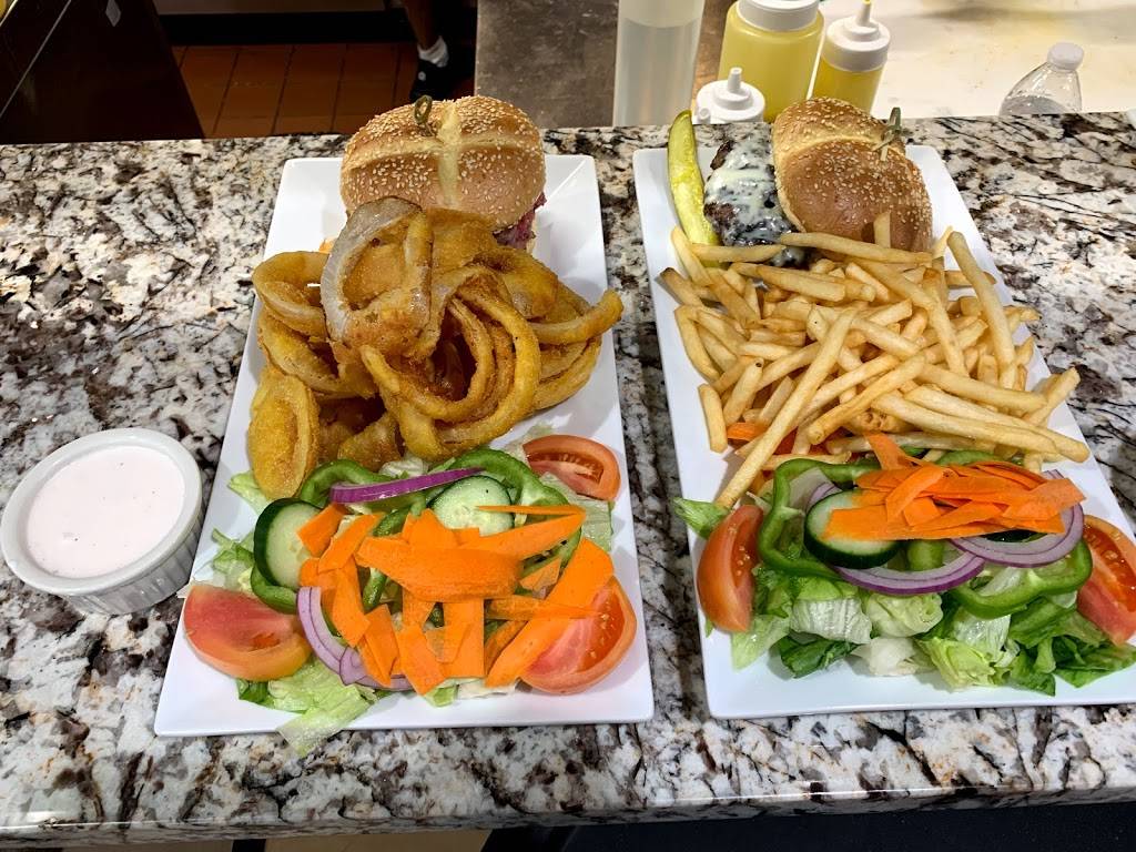 Maks Roast Beef and Breakfast | restaurant | 451 W Central St, Franklin, MA 02038, USA | 5085300735 OR +1 508-530-0735