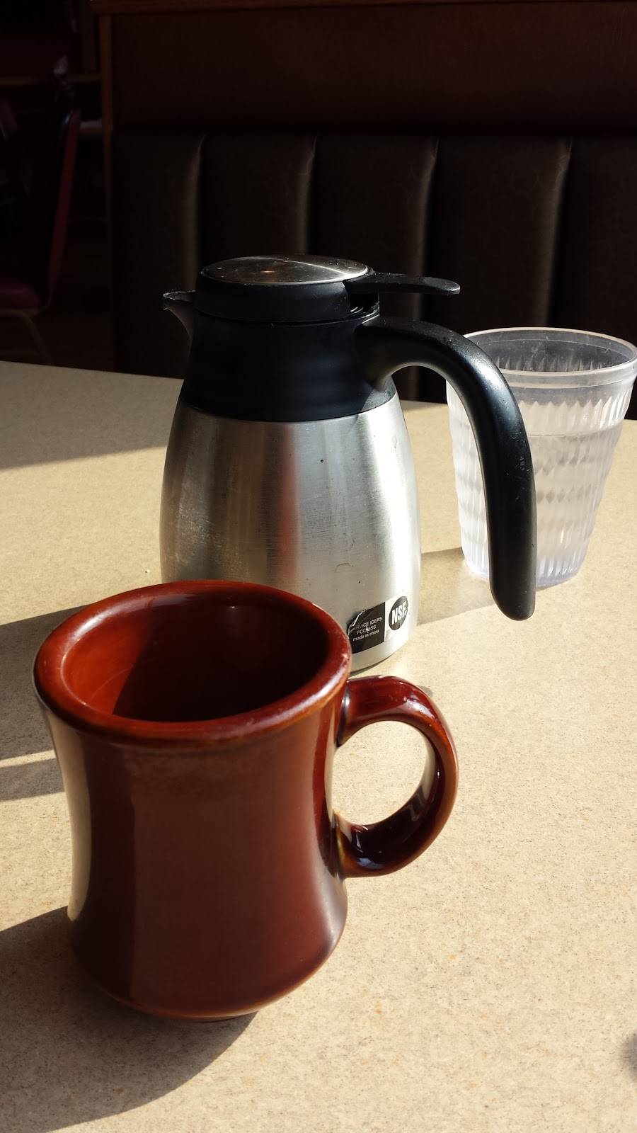 Iron Skillet Restaurant | restaurant | 1409 S. Country Road #850 East, Greensburg, IN 47240, USA | 8126632333 OR +1 812-663-2333