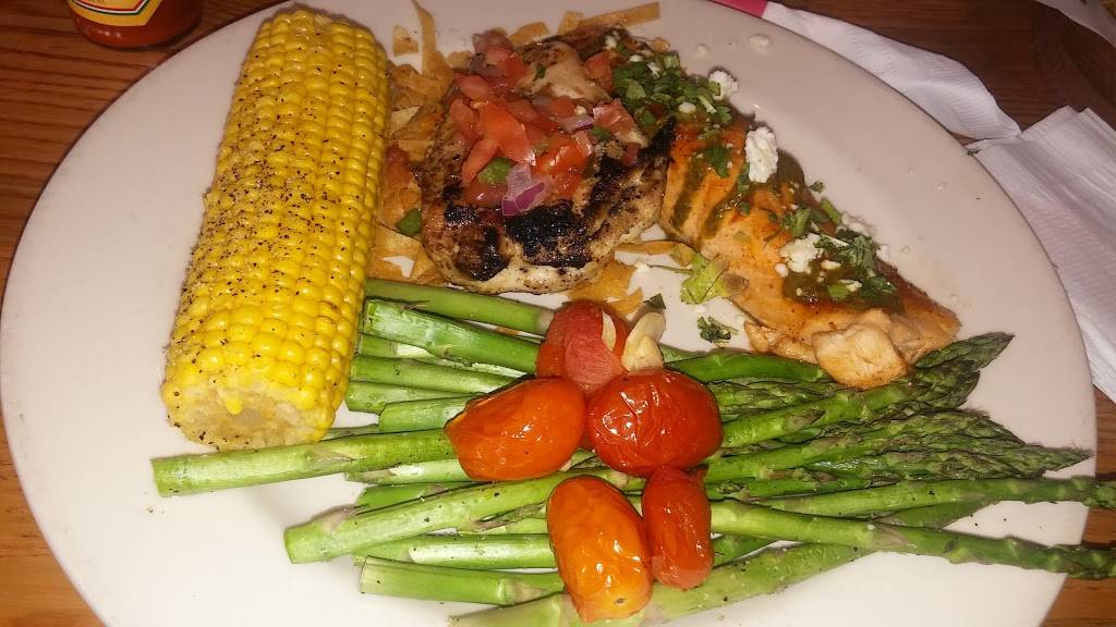 Chilis Grill & Bar | restaurant | 8815 SW 72nd Pl, Miami, FL 33156, USA | 3056700727 OR +1 305-670-0727