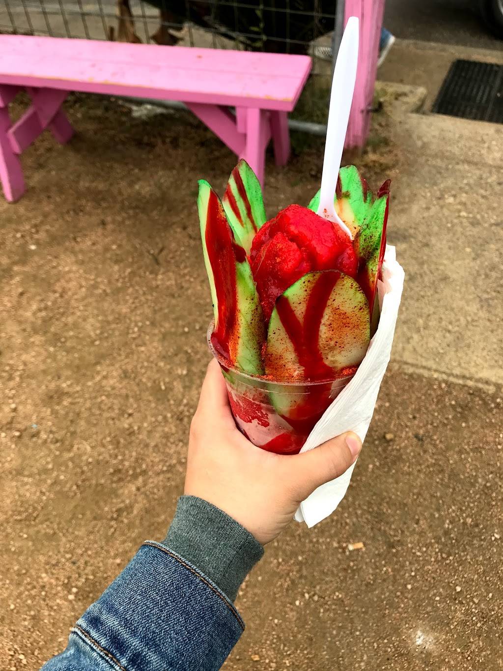 Big Daddys Eats And Treats | restaurant | 228 E Cevallos St, San Antonio, TX 78204, USA | 2127242936 OR +1 212-724-2936