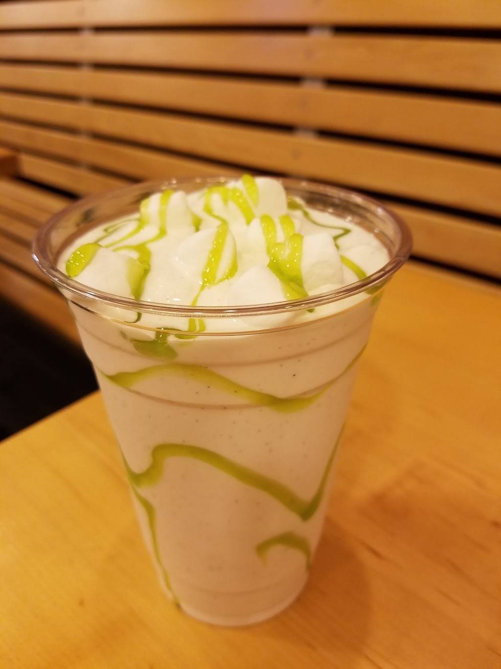 Wayback Burgers | restaurant | 11 Tobias Boland Way, Worcester, MA 01607, USA | 5087559300 OR +1 508-755-9300