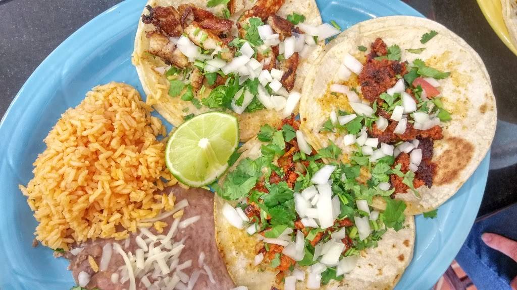 Chaparritos | restaurant | 2812 Cherokee St, St. Louis, MO 63118, USA | 3142405990 OR +1 314-240-5990