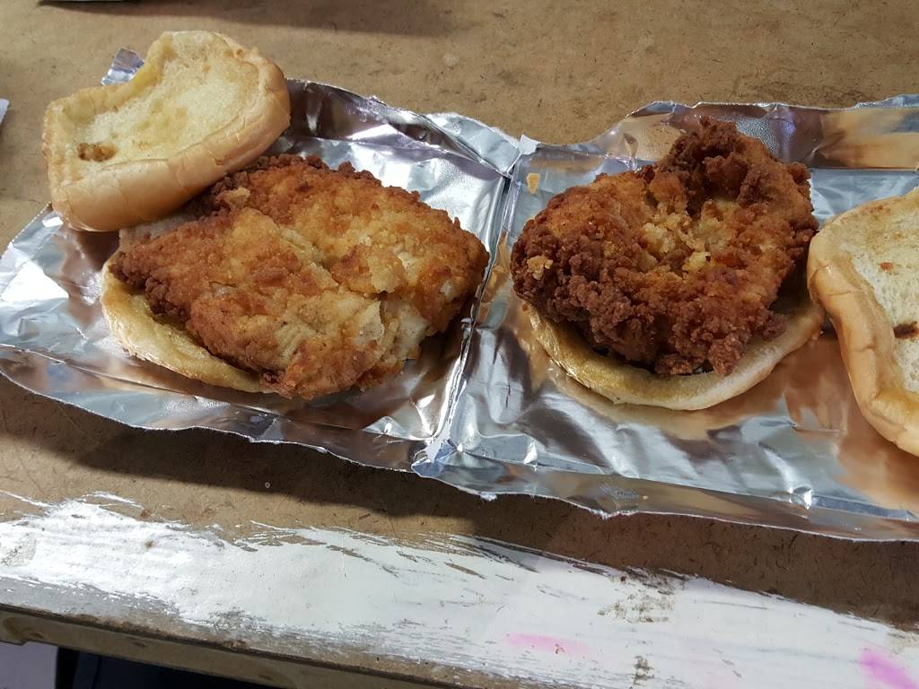 Chick-fil-A | restaurant | 1505 N Collins St, Arlington, TX 76011, USA | 8175487700 OR +1 817-548-7700