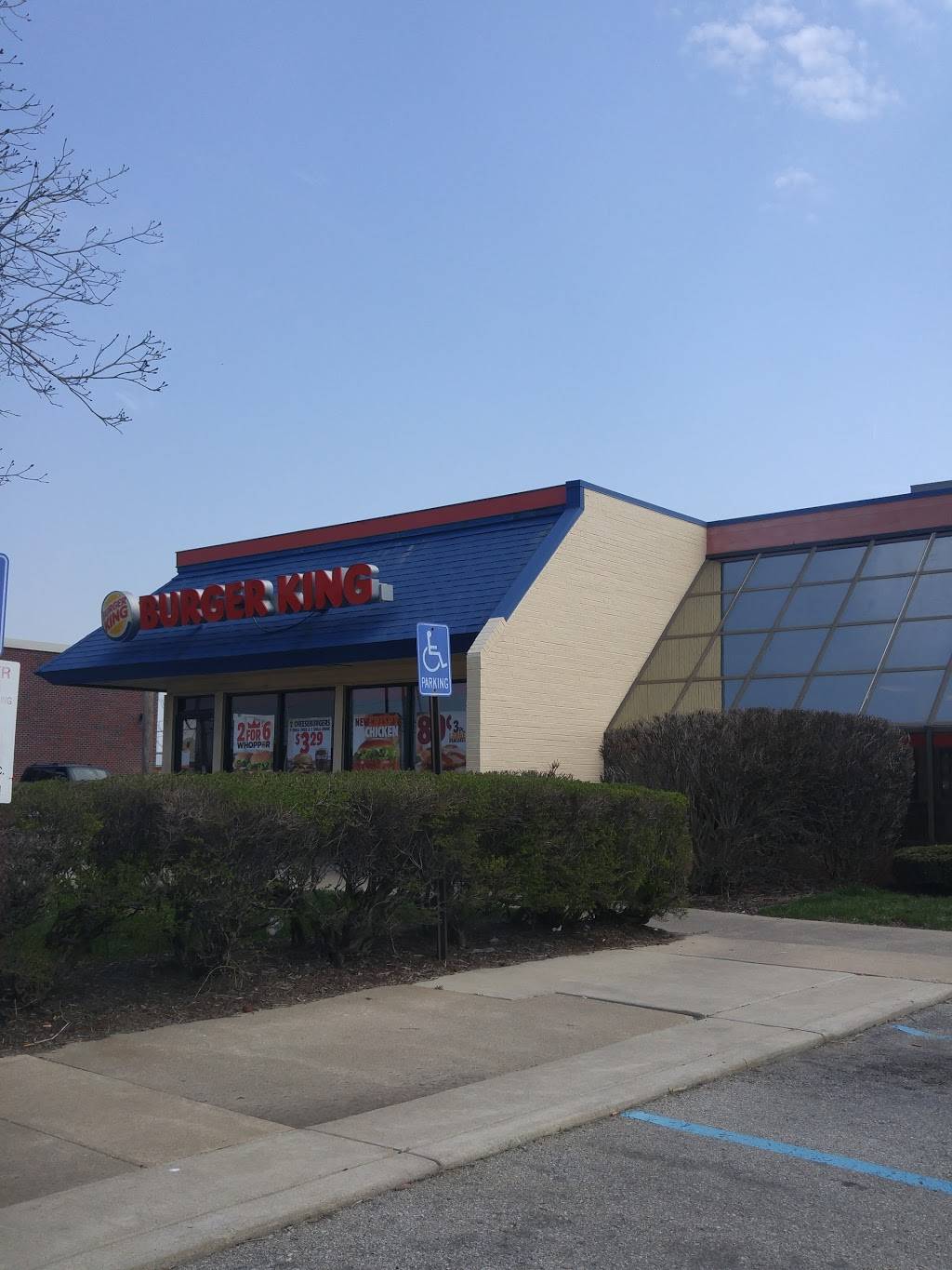 Burger King | restaurant | 1566 N Telegraph Rd, Monroe, MI 48162, USA | 7342426120 OR +1 734-242-6120