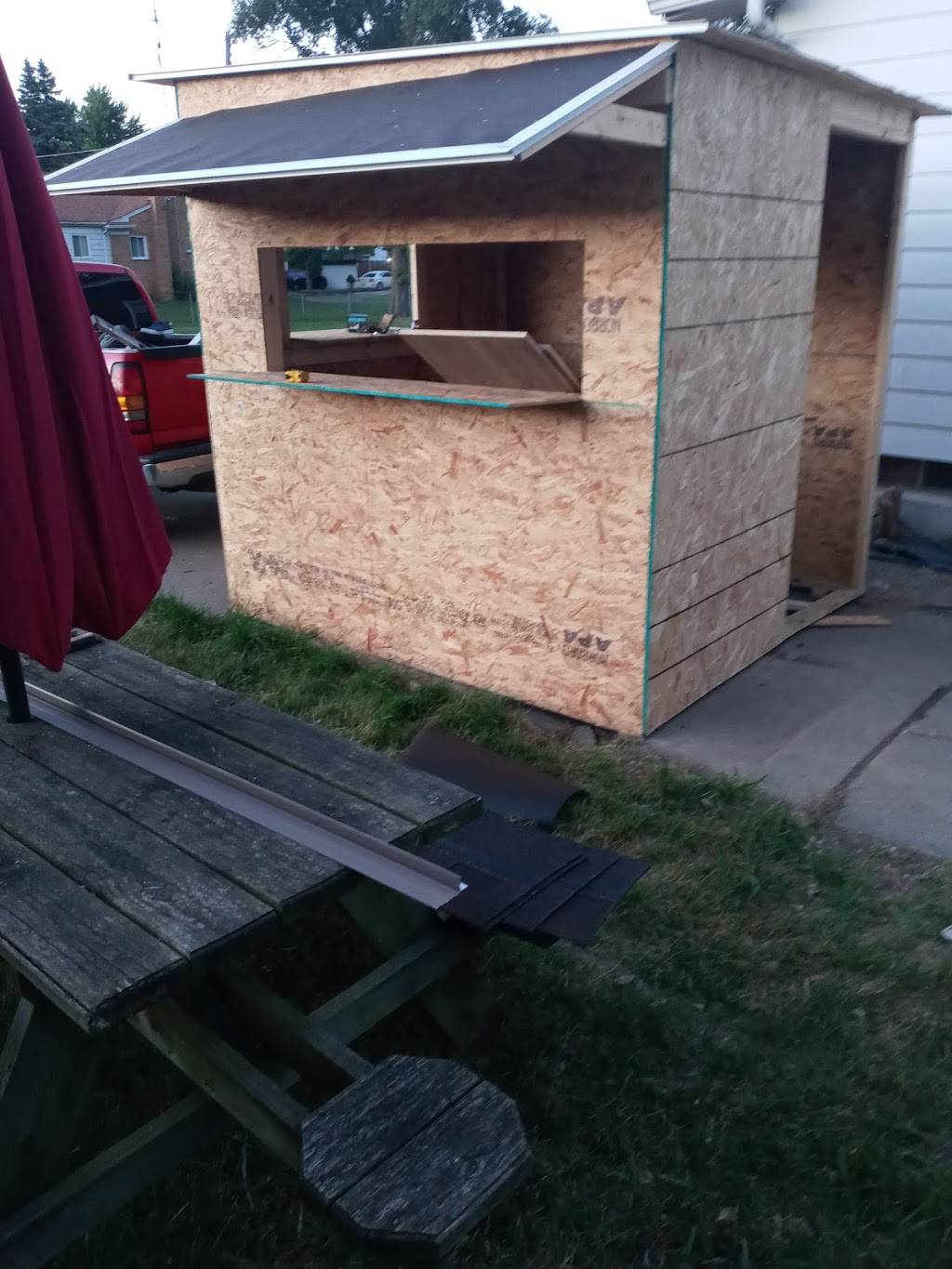 AirWingz | restaurant | 2021 Fenmore Dr, Flint, MI 48504, USA | 8108934739 OR +1 810-893-4739