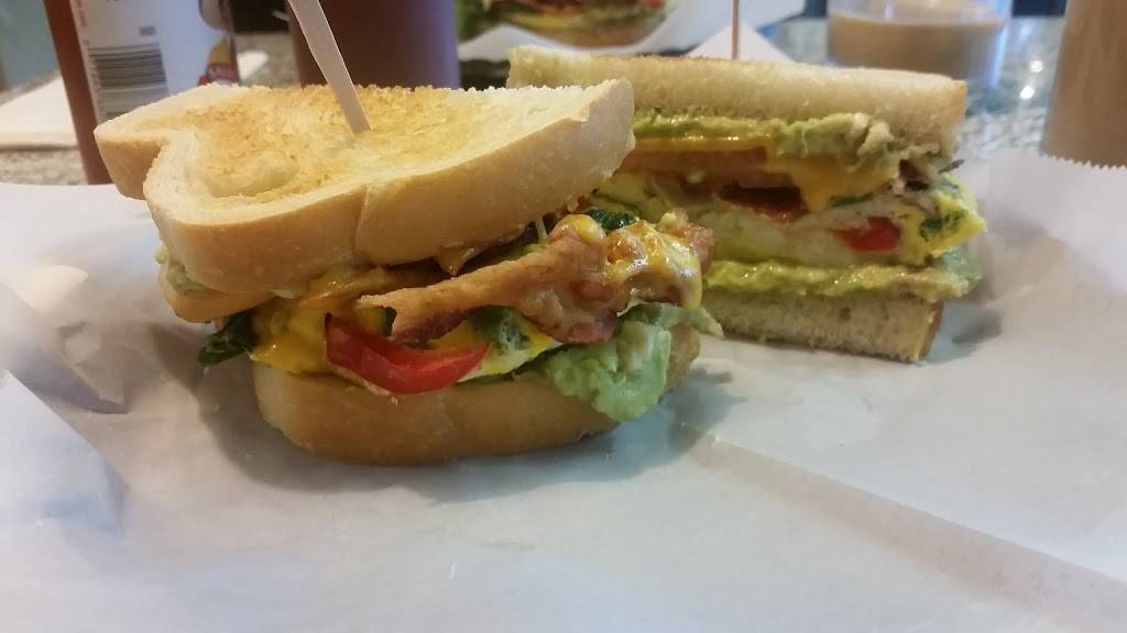 Geppettos Café | cafe | 87 Orinda Way, Orinda, CA 94563, USA | 9252539894 OR +1 925-253-9894