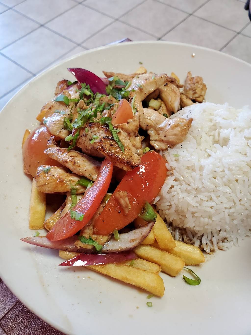 Comer.ES | restaurant | 3946 Curtiss Pkwy, Virginia Gardens, FL 33166, USA | 3054008490 OR +1 305-400-8490