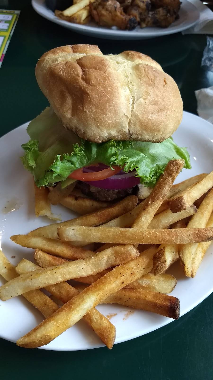 Gators Dockside | restaurant | 13701 S John Young Pkwy, Orlando, FL 32837, USA | 4079851790 OR +1 407-985-1790