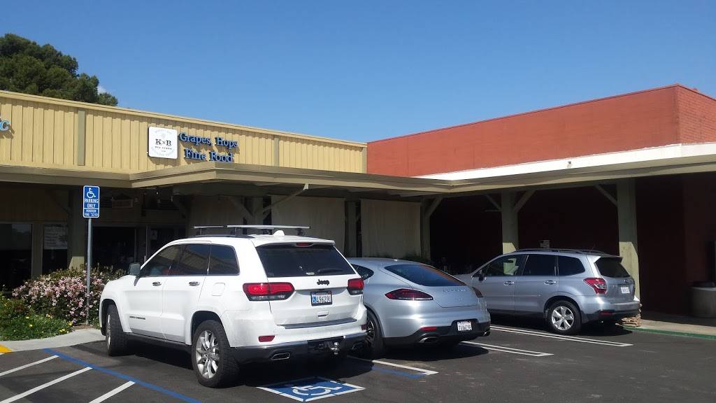 KnB Bistro - Del Cerro | restaurant | 6380 Del Cerro Blvd, San Diego, CA 92120, USA | 6194521777 OR +1 619-452-1777