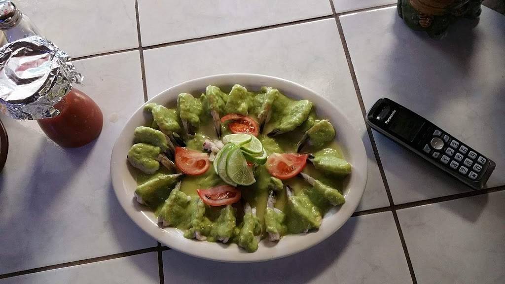 El 7 Mares Bar & Grill | restaurant | 3681 Jackson Ave, Memphis, TN 38108, USA | 9013861199 OR +1 901-386-1199