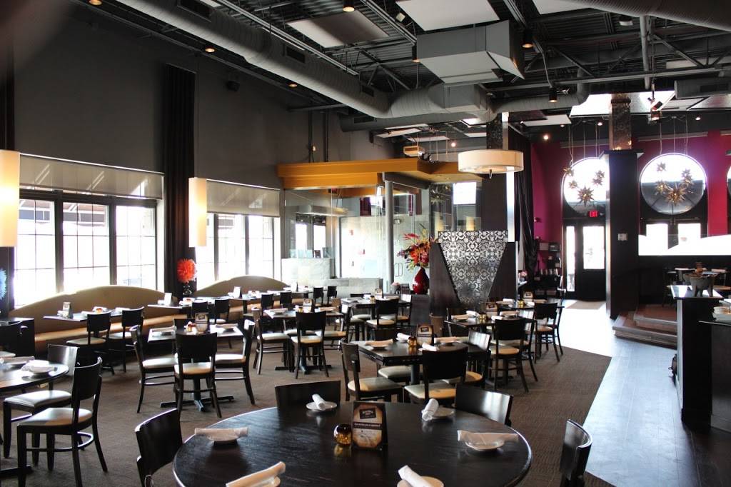 Paladar Latin Kitchen & Rum Bar | restaurant | 28601 Chagrin Blvd #900, Woodmere, OH 44122, USA | 2168969020 OR +1 216-896-9020