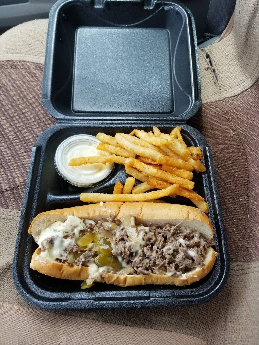 Phillys Best the Cheesesteak Machine | restaurant | 1658 W US Hwy 90, Lake City, FL 32055, USA | 9043491479 OR +1 904-349-1479