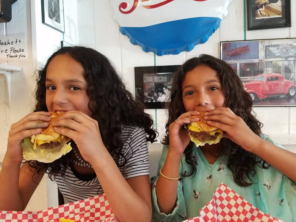 Jennys Malt Shop & Diner | restaurant | 923 16th St, Greeley, CO 80631, USA | 9703527036 OR +1 970-352-7036