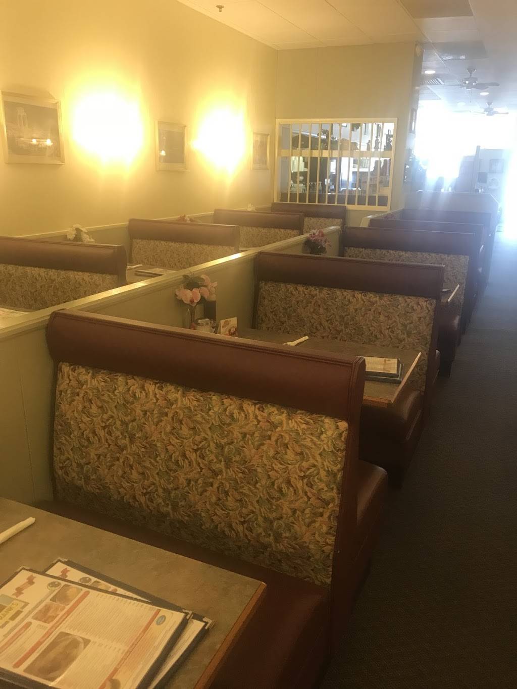 Franks Restaurant | cafe | 99 Farmington Ave, Bristol, CT 06010, USA | 8605840002 OR +1 860-584-0002