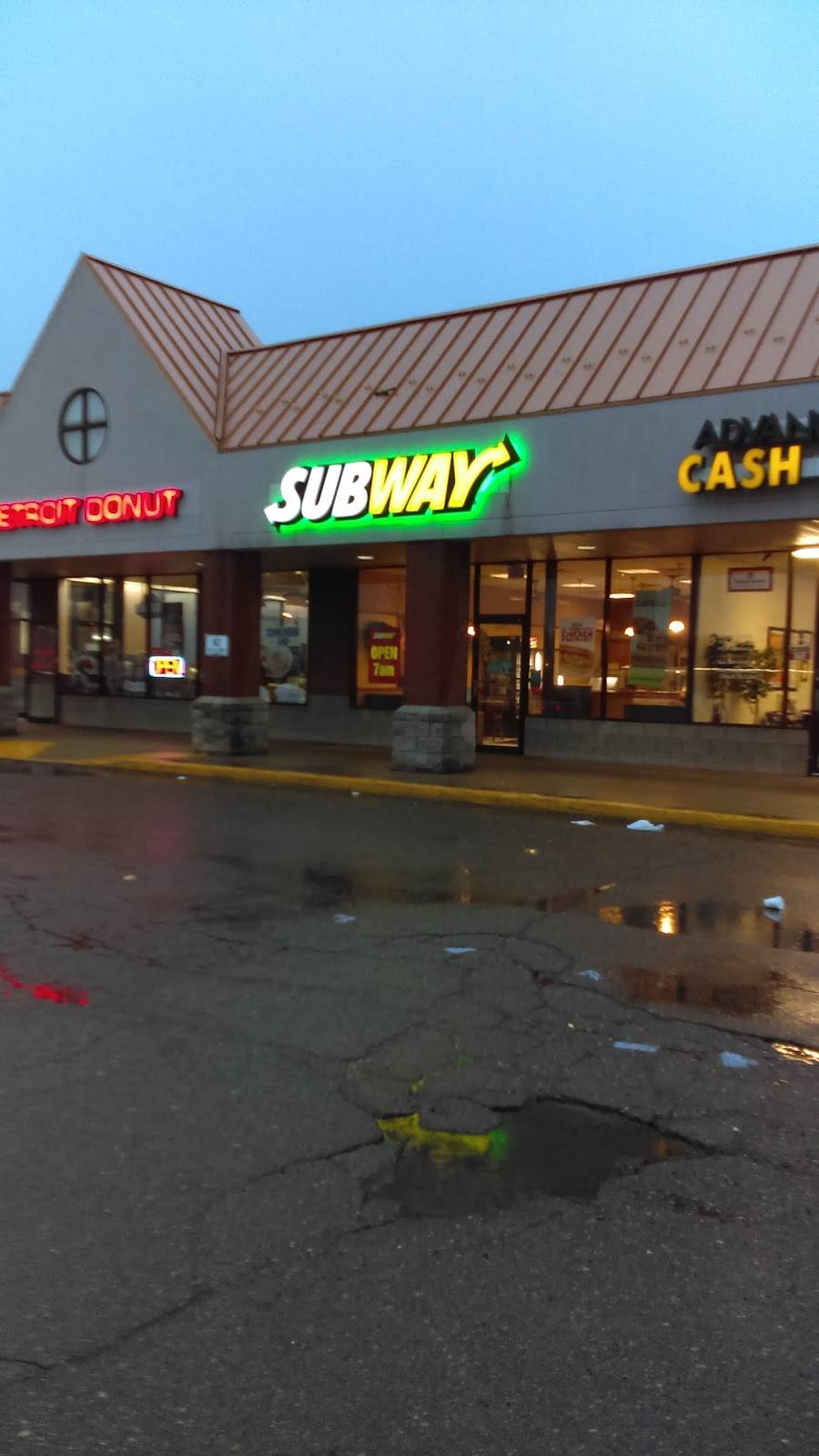 Subway | restaurant | 9117 Joseph Campau Ave, Hamtramck, MI 48212, USA | 3138724444 OR +1 313-872-4444
