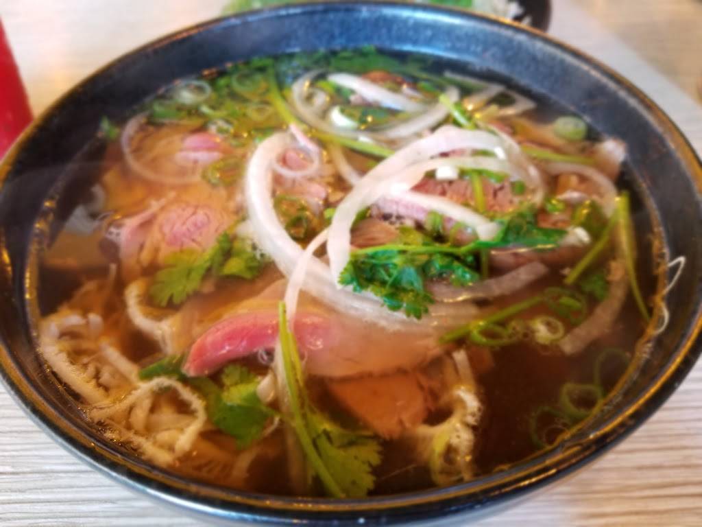 PHO Kitchen | restaurant | 5375 Napa St #104b, San Diego, CA 92110, USA | 6196845009 OR +1 619-684-5009