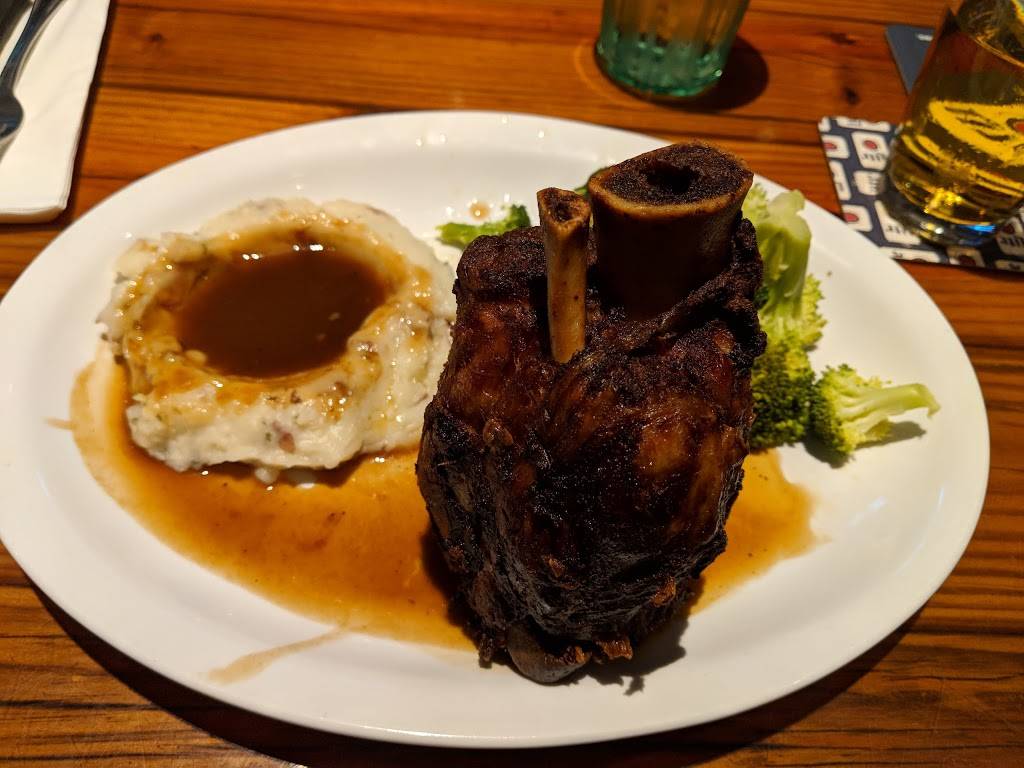 Millers Ale House - Lake Buena Vista | restaurant | 12371 Winter Garden Vineland Rd, Orlando, FL 32836, USA | 4072391800 OR +1 407-239-1800