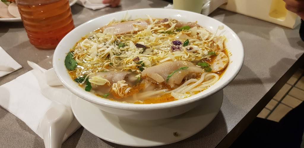 Bánh Cuốn Tây Hồ Restaurant | restaurant | 6840 65th St #125, Sacramento, CA 95828, USA | 9163951188 OR +1 916-395-1188