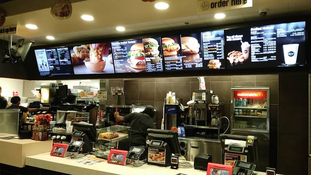 McDonalds | cafe | 3137 N Broad St, Philadelphia, PA 19132, USA | 2152288336 OR +1 215-228-8336