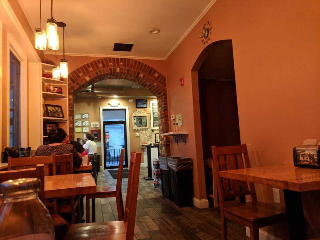 Depasquales At Night Caps Corner | restaurant | 339 River St, Newton, MA 02465, USA | 6179161842 OR +1 617-916-1842