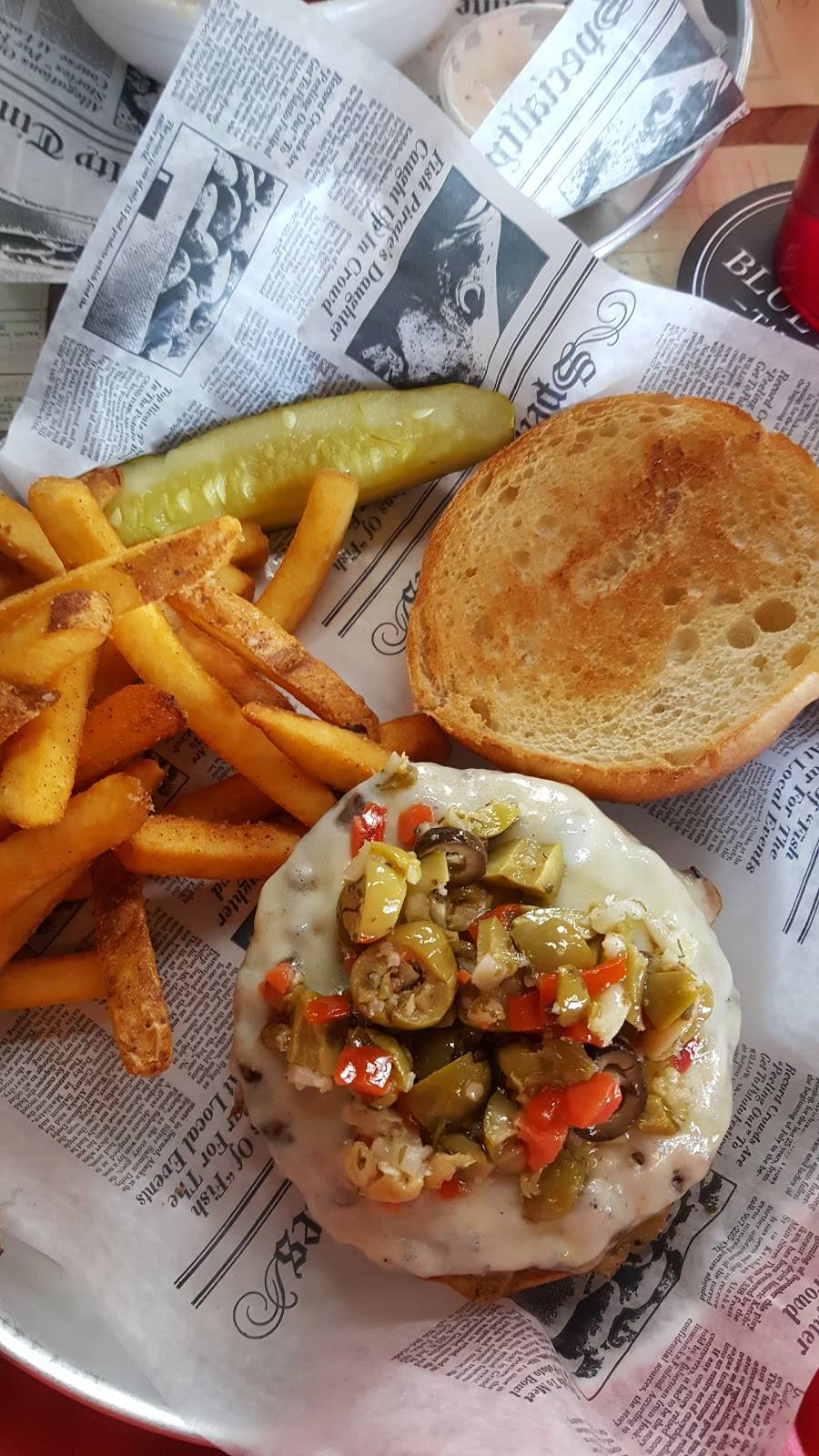 Blue Dog Tavern | restaurant | 638 Stocking Ave NW, Grand Rapids, MI 49504, USA | 6166086050 OR +1 616-608-6050