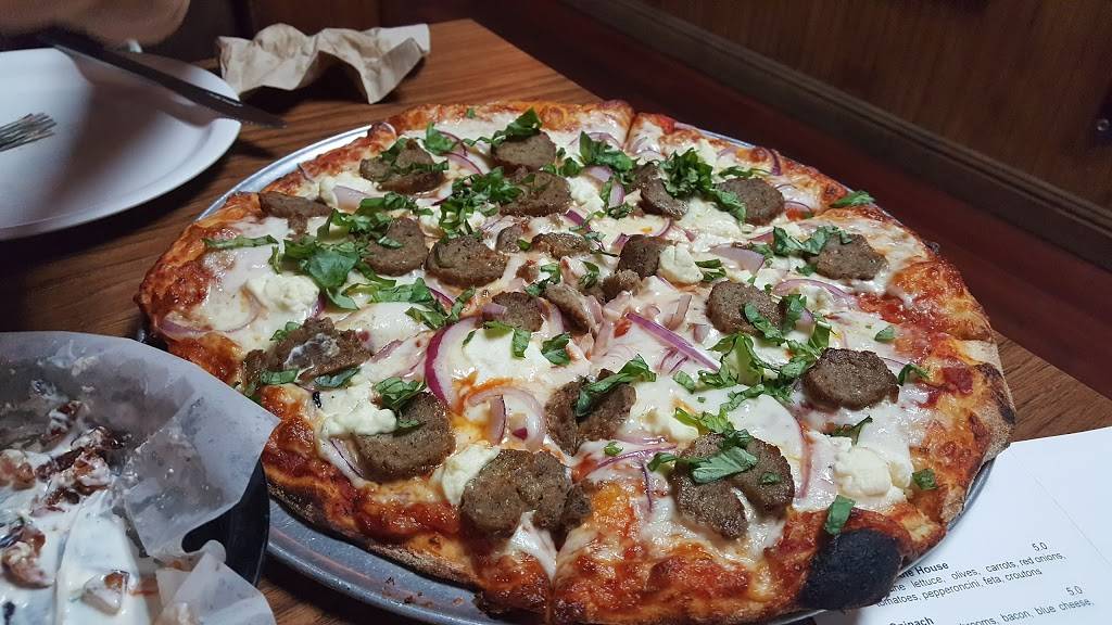 Old Town Pizza and Tap House | restaurant | 9677 Elk Grove Florin Rd, Elk Grove, CA 95624, USA | 9166866655 OR +1 916-686-6655