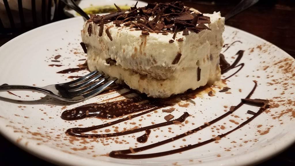 Carrabbas Italian Grill | restaurant | 1951 Carl D. Silver Parkway, Fredericksburg, VA 22401, USA | 5405481122 OR +1 540-548-1122