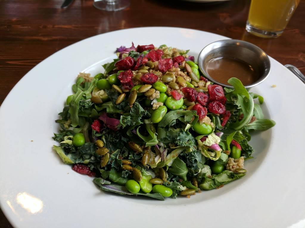 Off the Wall Bar & Grill | restaurant | Kirkwood Meadows Dr, Kirkwood, CA 95646, USA | 2092587365 OR +1 209-258-7365