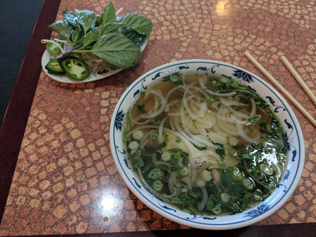 Pho New | restaurant | 2441 Centreville Rd # F3, Herndon, VA 20171, USA | 7037939399 OR +1 703-793-9399