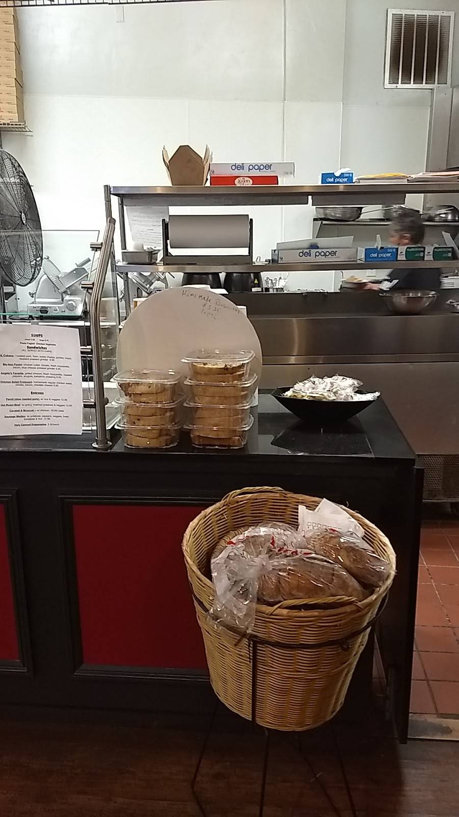 Maiones | restaurant | 1244 Stratfield Rd, Fairfield, CT 06825, USA | 2033723679 OR +1 203-372-3679