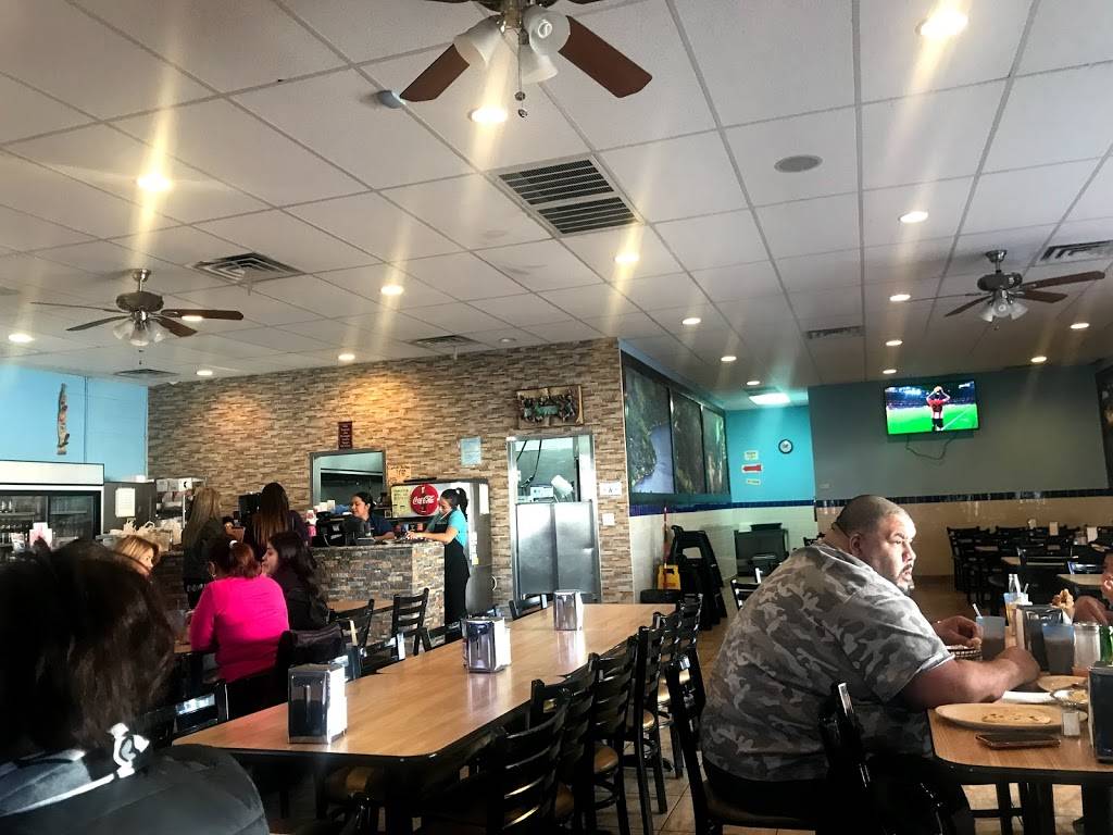 Las Pupusas Restaurant | restaurant | 3111 S Valley View Blvd Q105, Las Vegas, NV 89102, USA | 7022487776 OR +1 702-248-7776