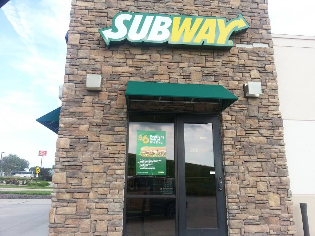 Subway | meal takeaway | 2501 NW 12th St, Lincoln, NE 68521, USA | 4024758253 OR +1 402-475-8253