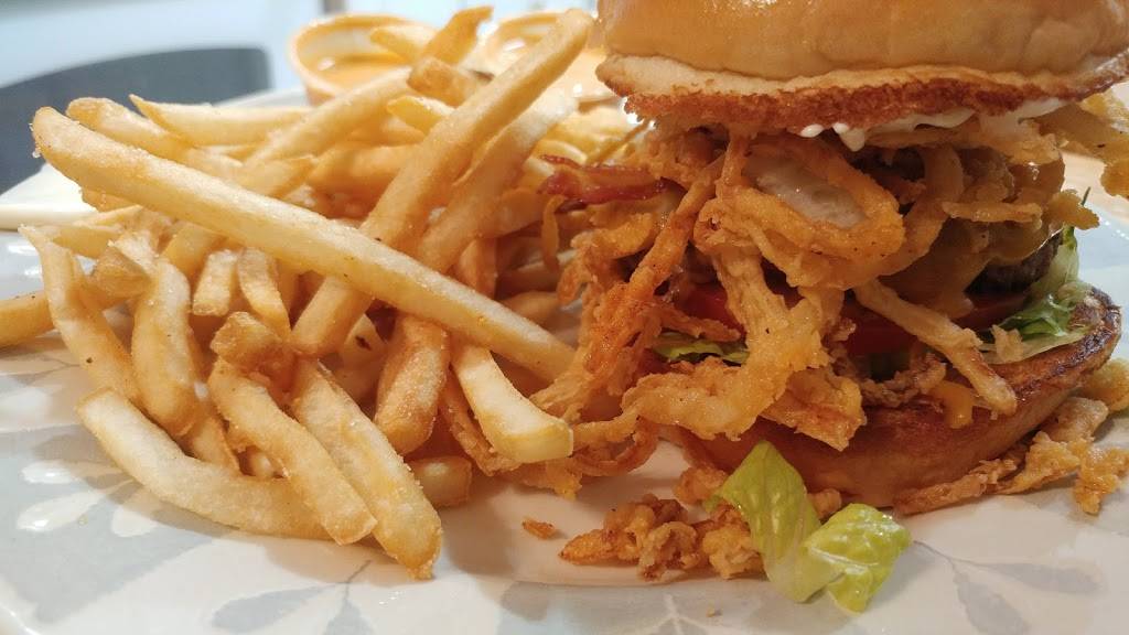 Burger 21 St. Petersburg | restaurant | 3201 4th St N, St. Petersburg, FL 33704, USA | 7272892820 OR +1 727-289-2820