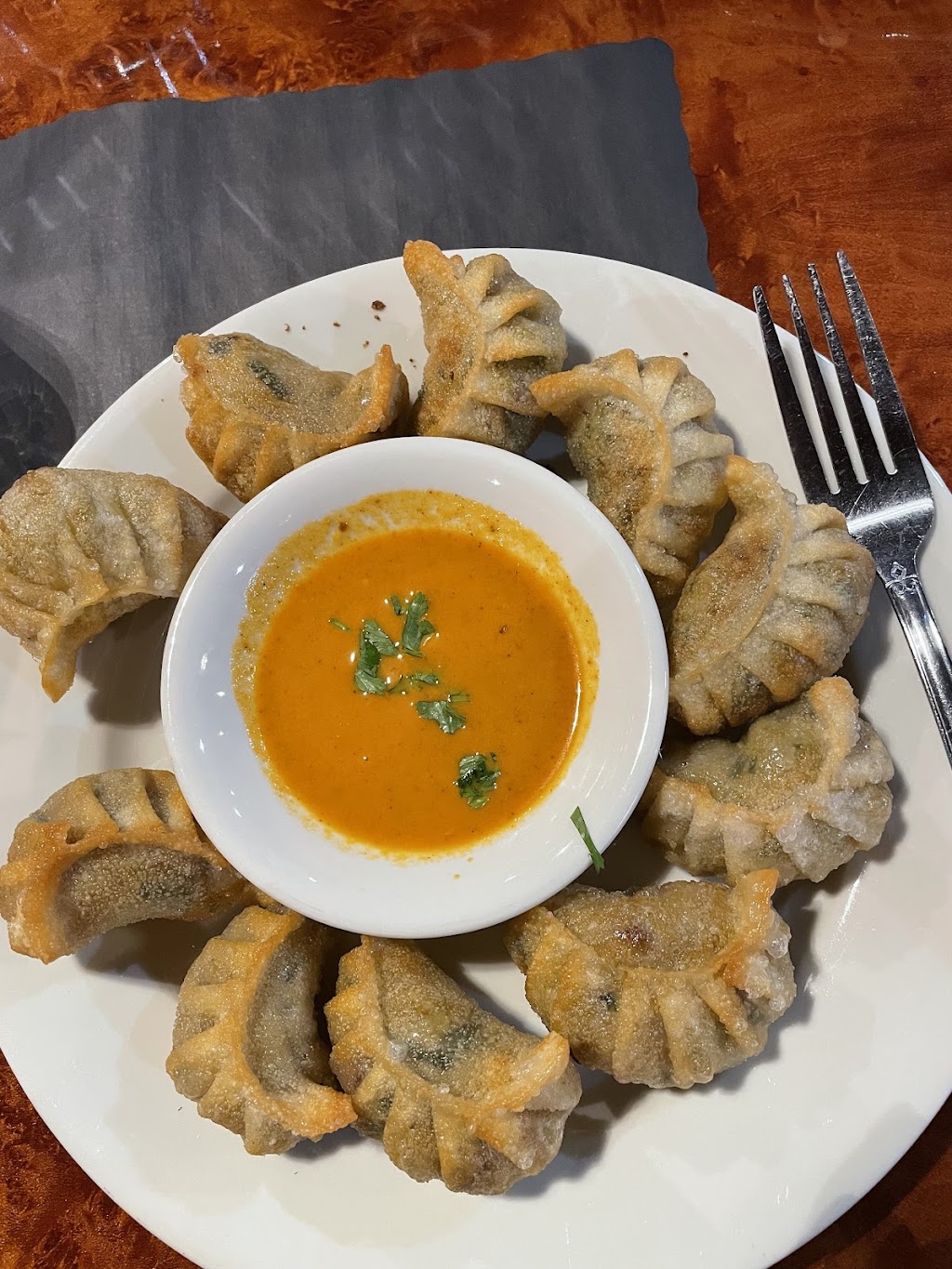 Momo Hunt Restaurant & Bar | restaurant | 3500 Walnut St, Harrisburg, PA 17109, USA | 7172168609 OR +1 717-216-8609