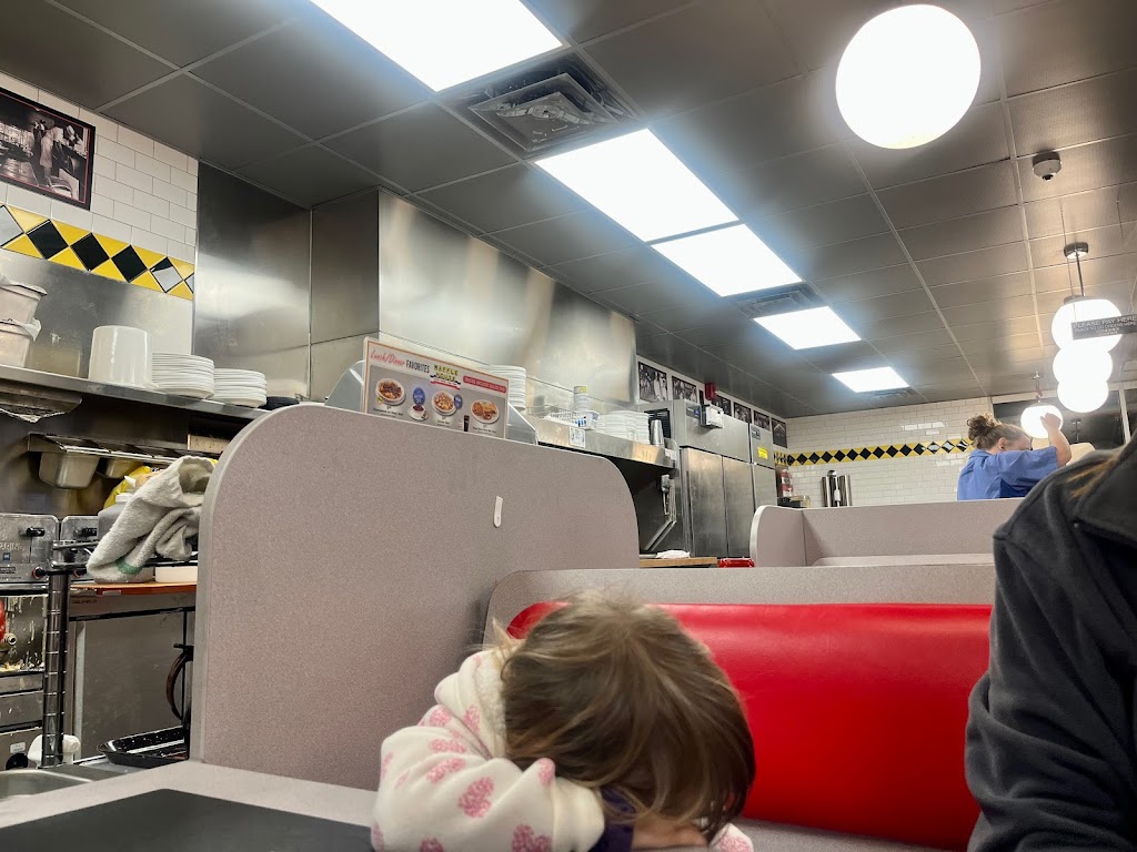 Waffle House | restaurant | 901 E Butler Rd, Mauldin, SC 29607, USA | 8642140543 OR +1 864-214-0543
