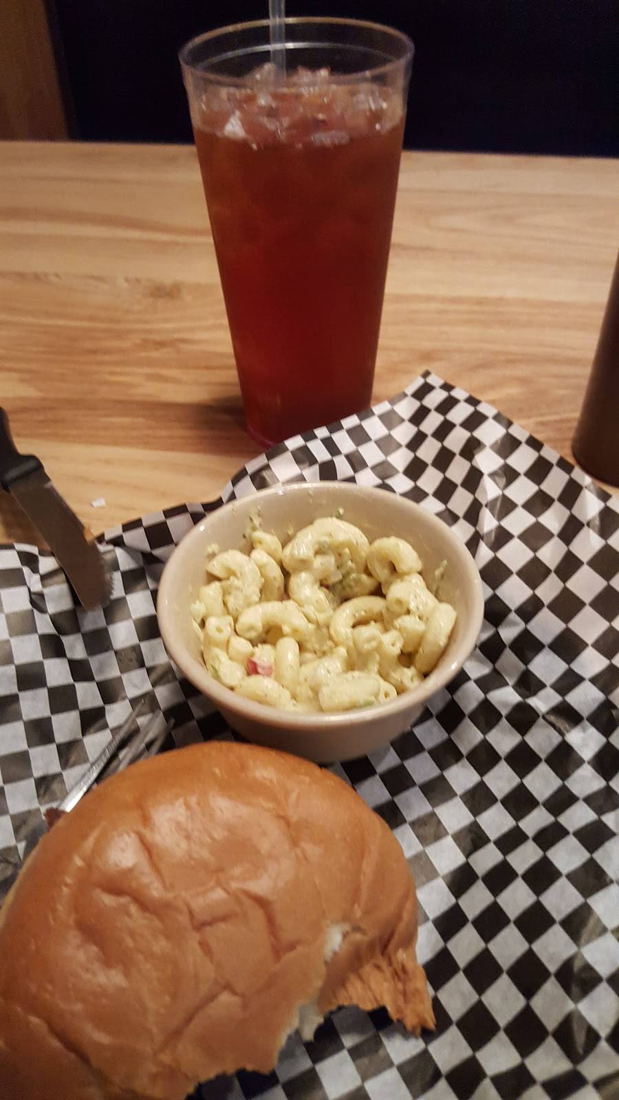 Southern Pig & Cattle | restaurant | 6105 SW State Rd 200, Ocala, FL 34476, USA | 3522912224 OR +1 352-291-2224