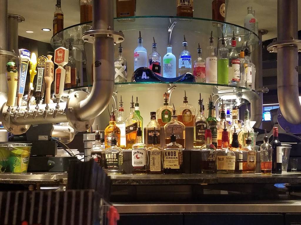 Uptown Alley | restaurant | 8300 Sudley Road Suite A06, Manassas, VA 20109, USA | 5717193284 OR +1 571-719-3284